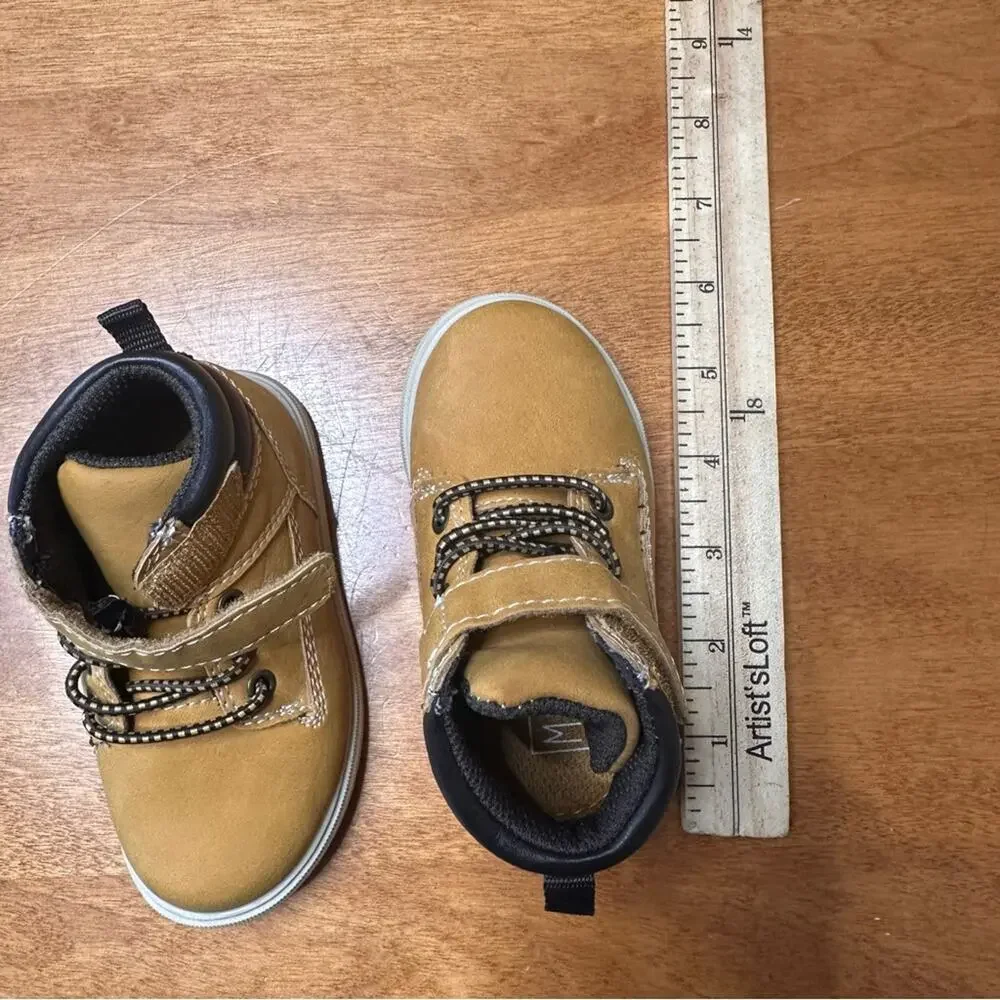 Max+Jake‎ Wiley Boots Kids Size 5M Tan Faux Nubuck Hook and Loop Ankle Boots